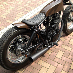 #17 SR500 サムネール写真