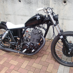 #26 SR400 サムネール写真