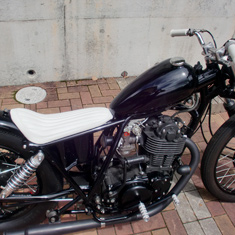 #26 SR400 サムネール写真