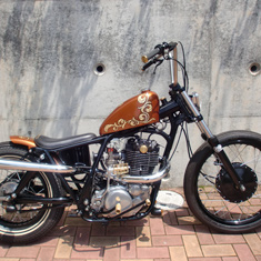 #27 SR500 サムネール写真