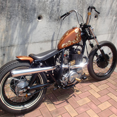 #27 SR500 サムネール写真