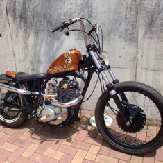 #27 SR500 サムネール写真