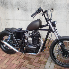 #28 TR250 サムネール写真